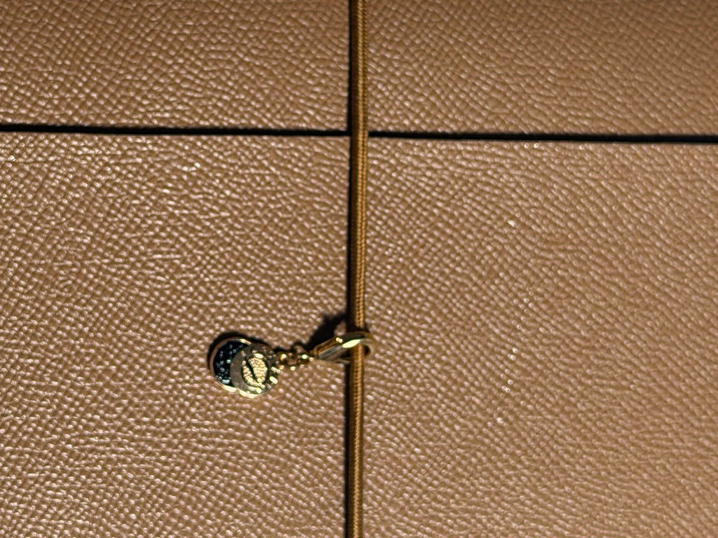 Chestnut & Cream (brown side)