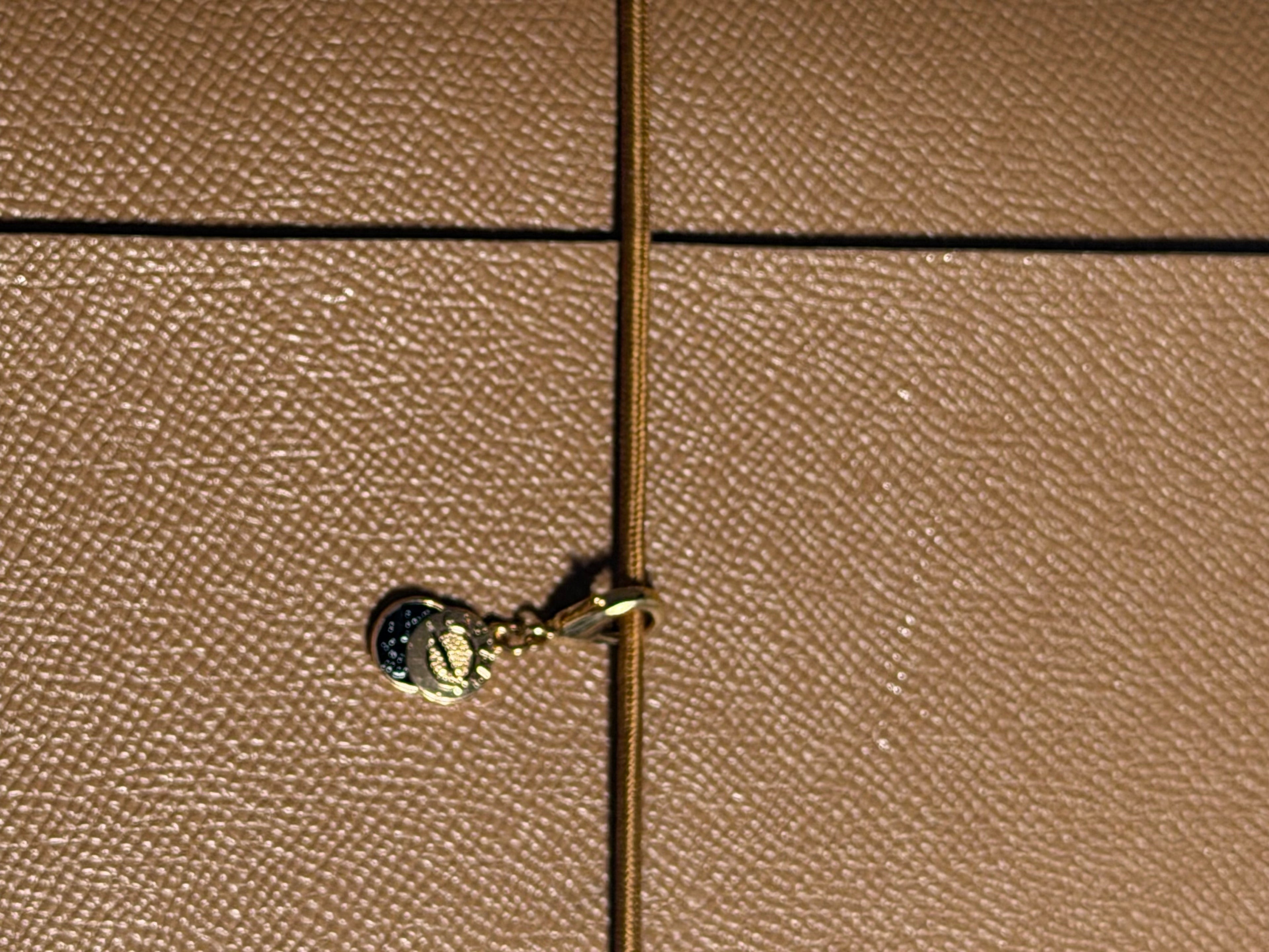Chestnut & Cream (brown side)