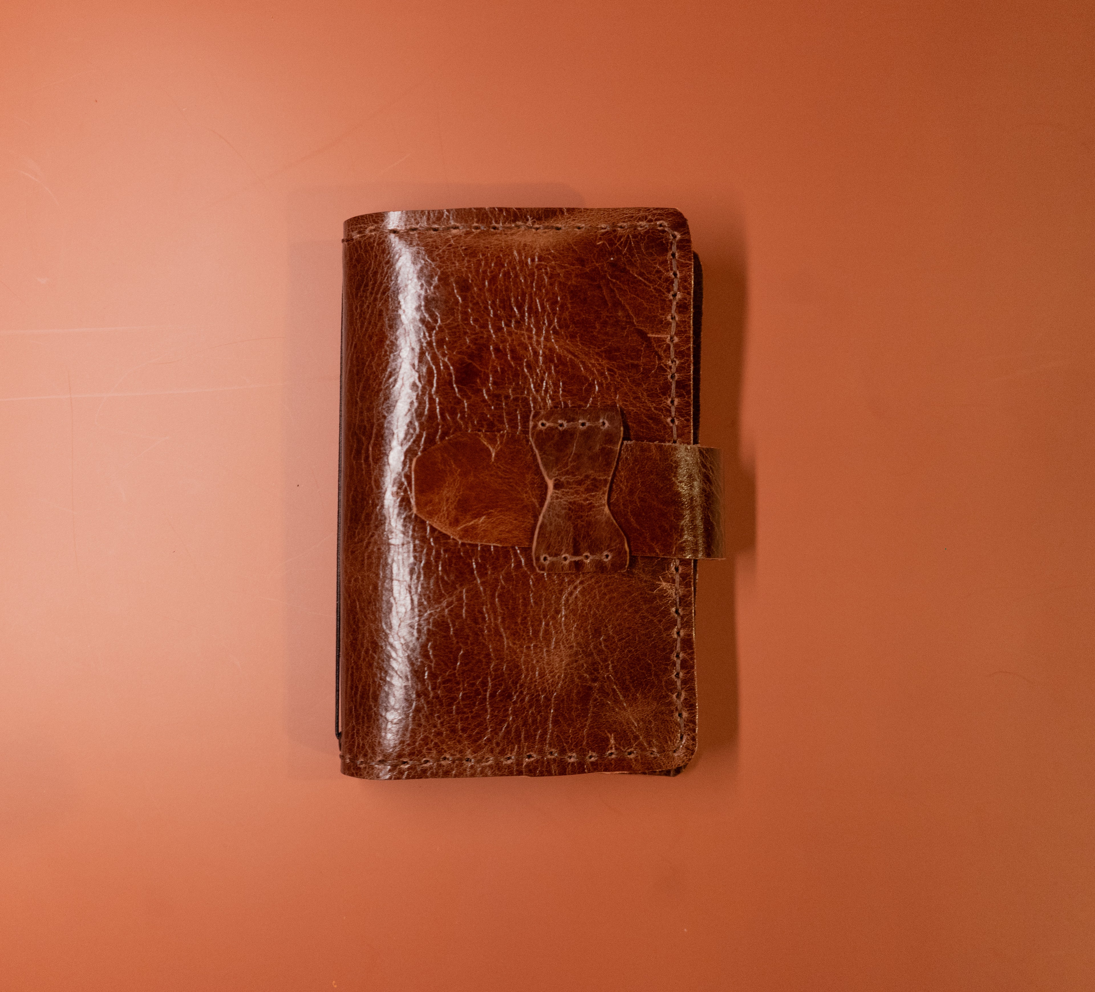 The pocket companion (Dark Brown)